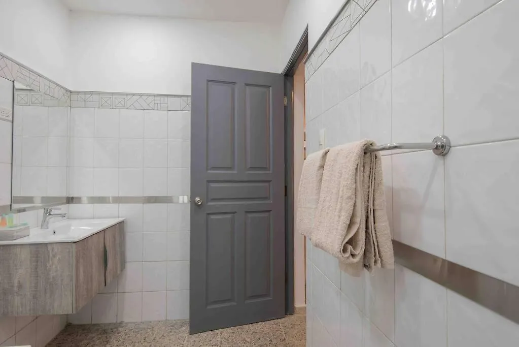 Escape 2Br Apartment In Gazcue Close To Colonial Zone Санто-Доминго